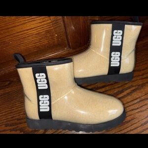 UGG Classic Clear Mini Boot 8